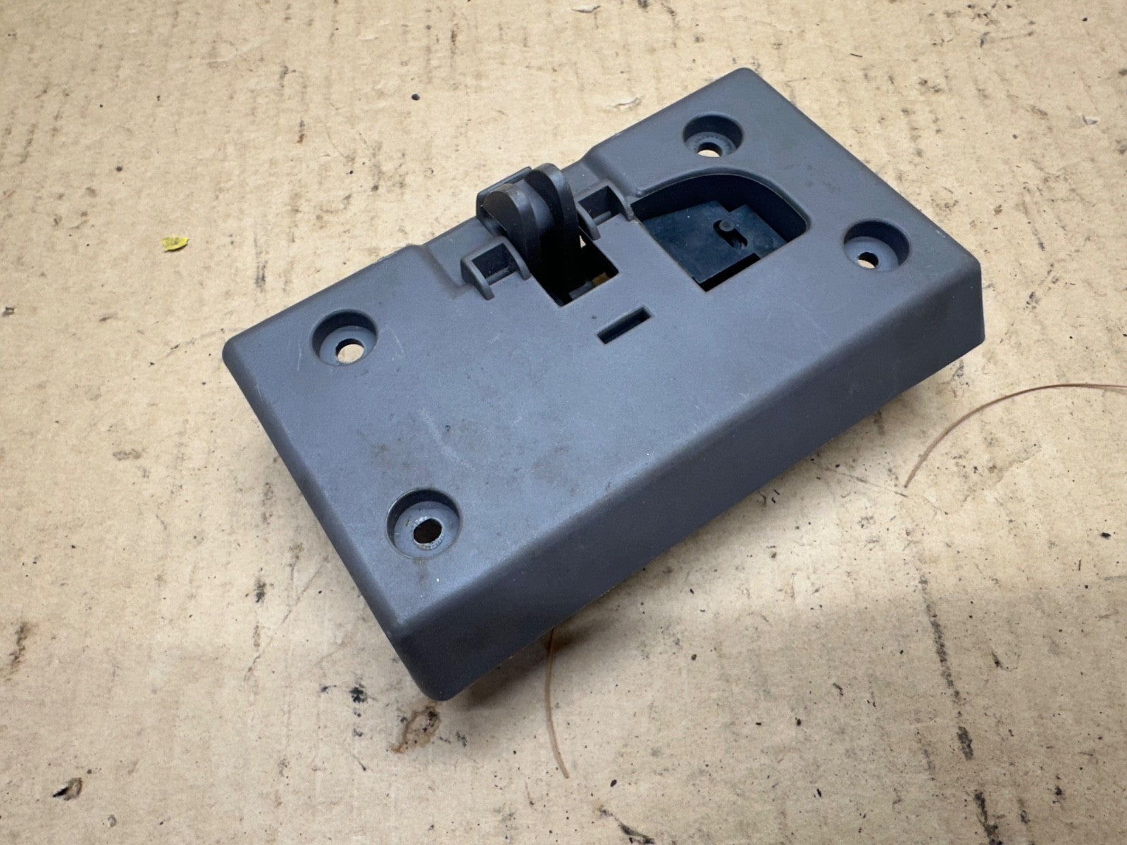 Jeep Wrangler TJ 97-06 Glove Box Handle Latch Assy OEM 55115172 Pull