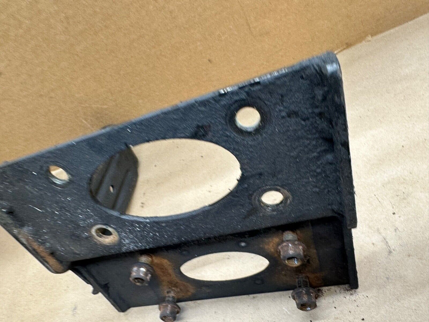 03-06 Jeep Wrangler TJ 5 speed Auto Transmission Mount Plate Bracket Manual Tran