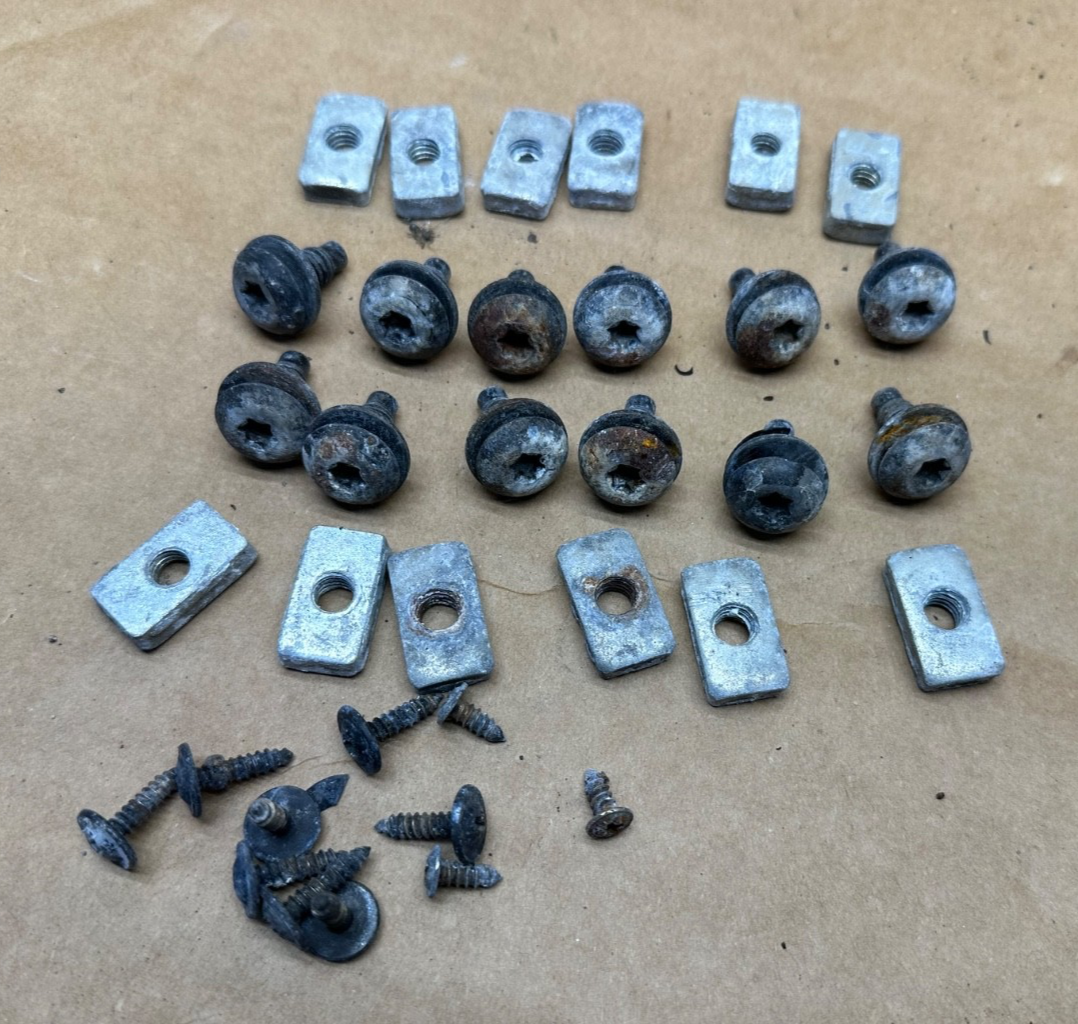Jeep Wrangler YJ 87-95 Soft Top Belt Rail Retainer Bolts Set OEM Softtop Factory