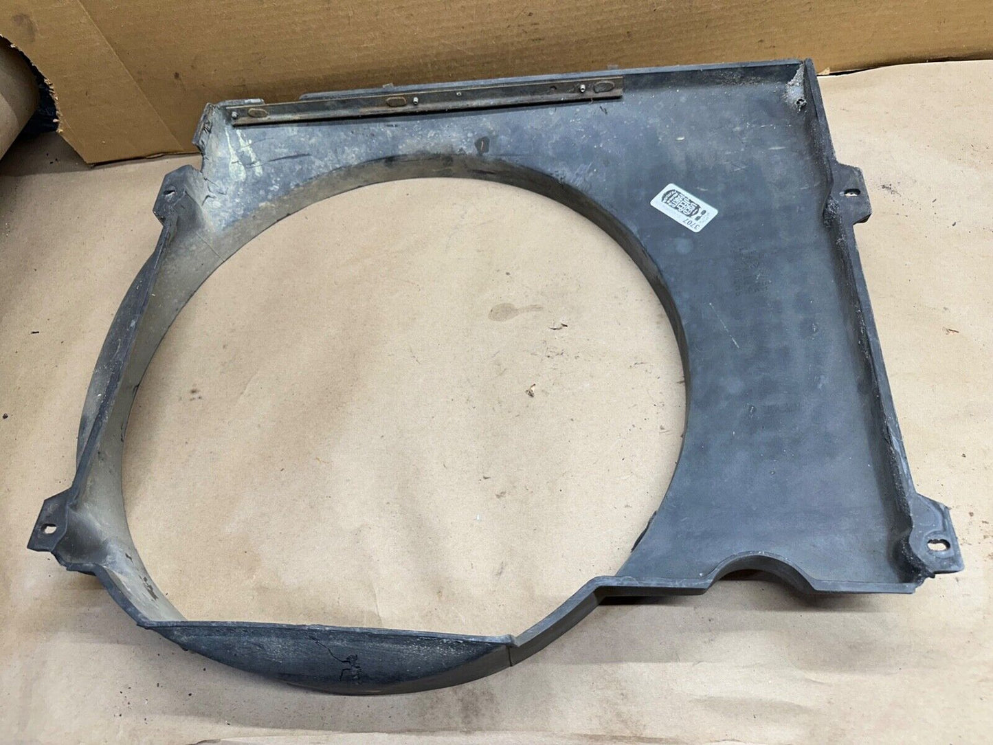 84-90 Jeep Cherokee XJ MJ OEM Fan Shroud 2.8L V6 2.5L I4 Blade Shield Guard 2.5