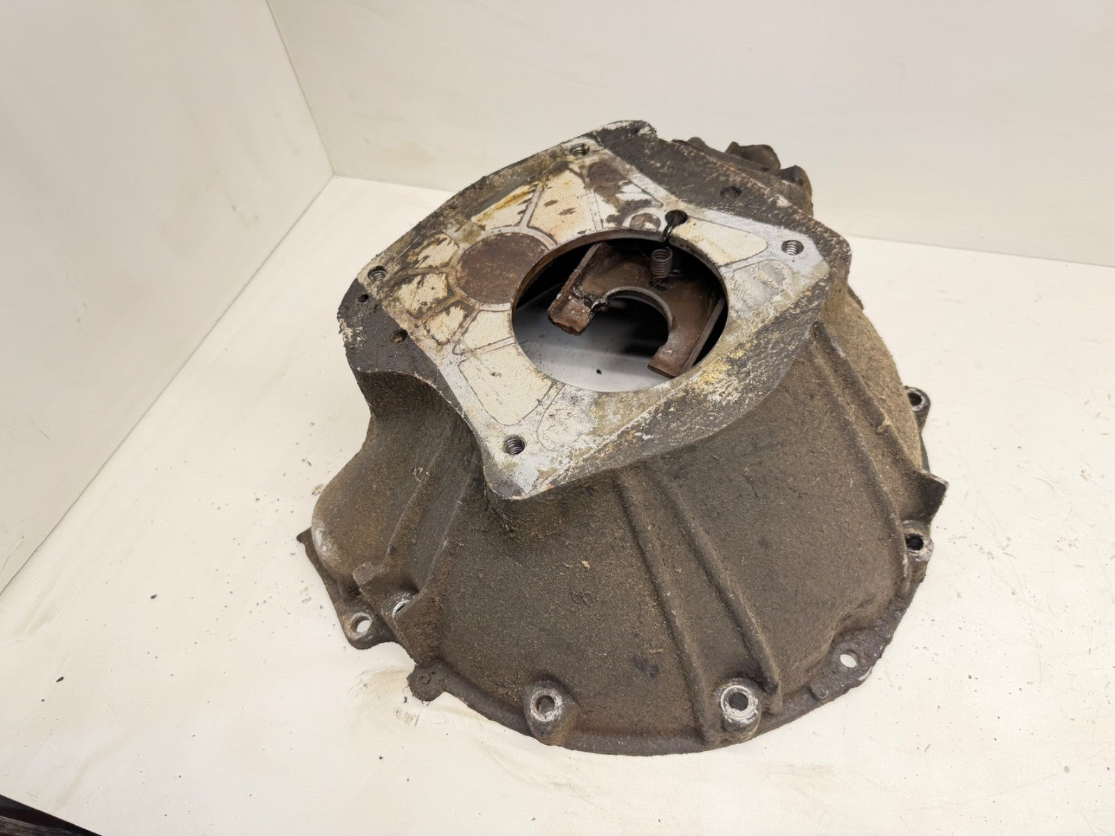 Jeep CJ Bell Housing T4 T5 SR4 Transmission CJ CJ7 80-86 4.2L 304 V8 Bellhousing