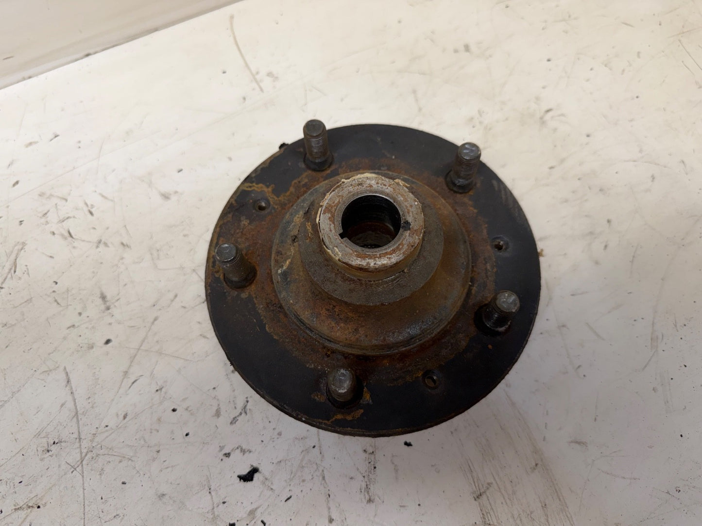8133730 AMC 20 Wheel Hub 5 Bolt for Jeep CJ5 CJ7 76-86 Flange Axle Shaft OEM