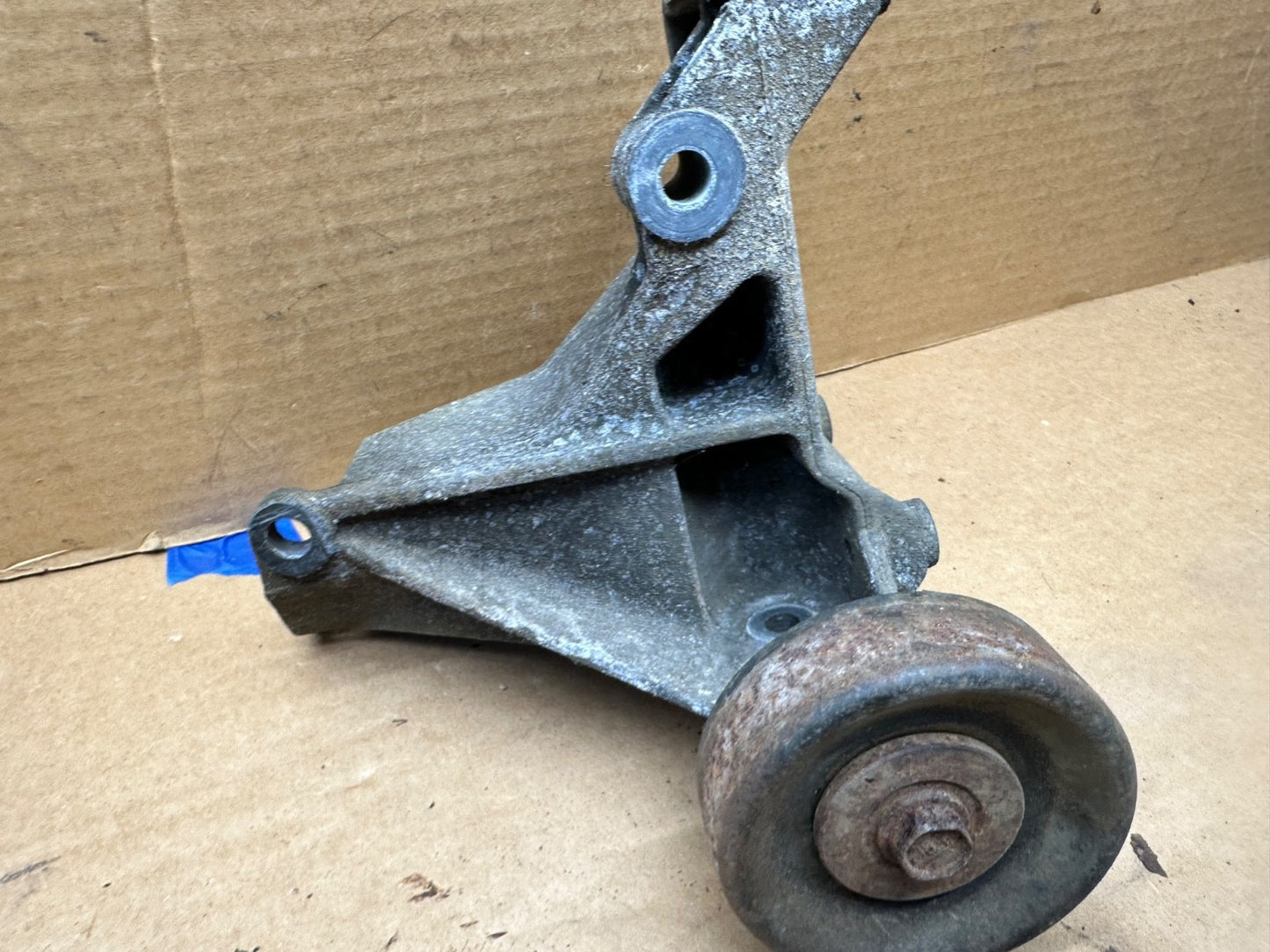 91-95 Jeep Wrangler YJ Upper Alternator AC Compressor Mount Bracket 2.5L 4.0