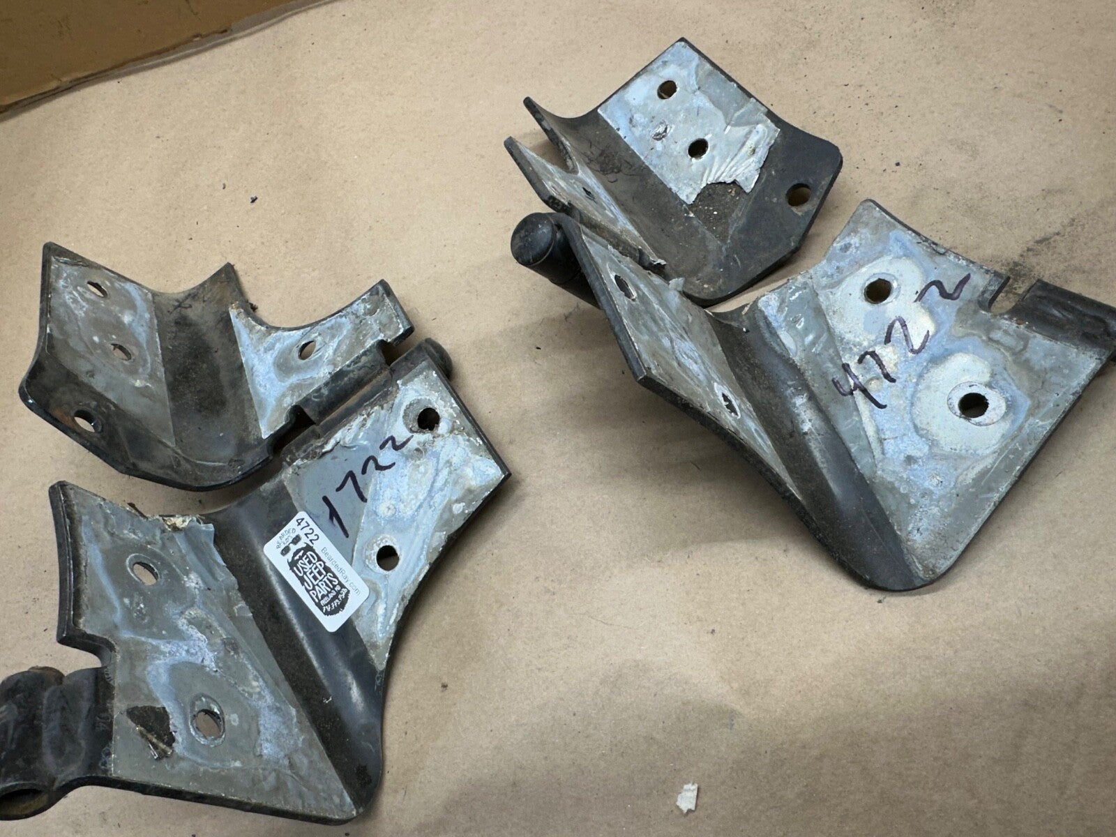 Windshield Frame Hinges Hinge Pair for Jeep Wrangler TJ 97-06 Factory OEM White