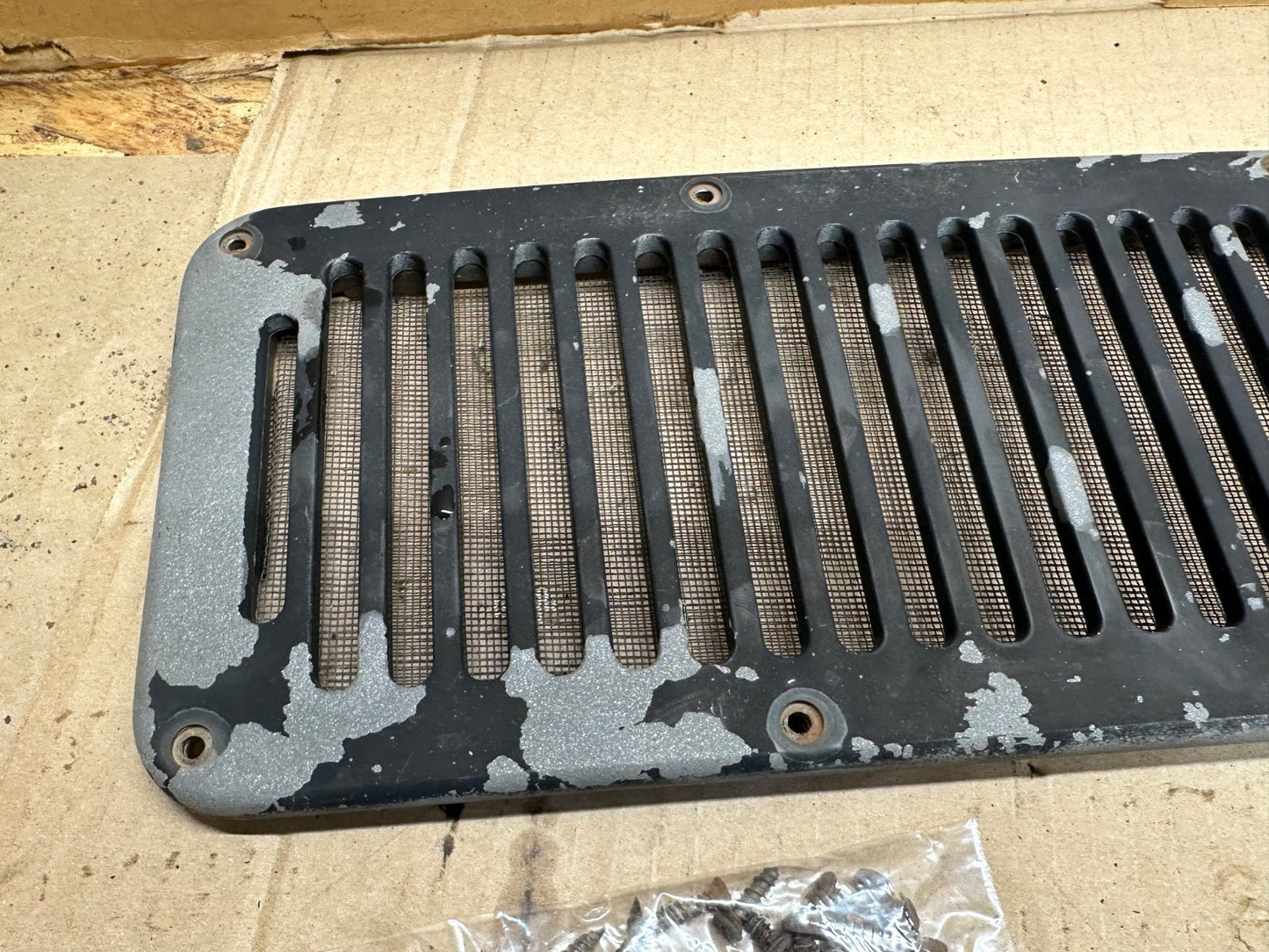 87-95 Wrangler Jeep YJ Cowl Vent Plastic Factory 8 Hole 5462438 OEM OE TRIM