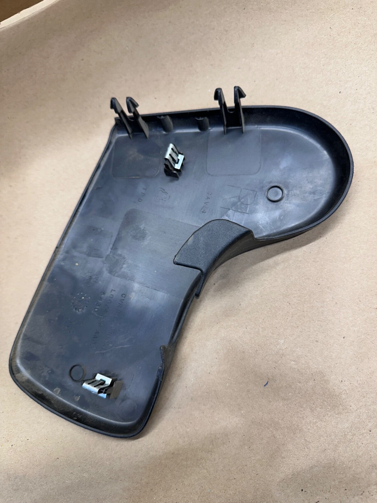 2007-2013 Chevy Silverado GMC Right Passenger Front Seat Side Buckle Trim Cover 