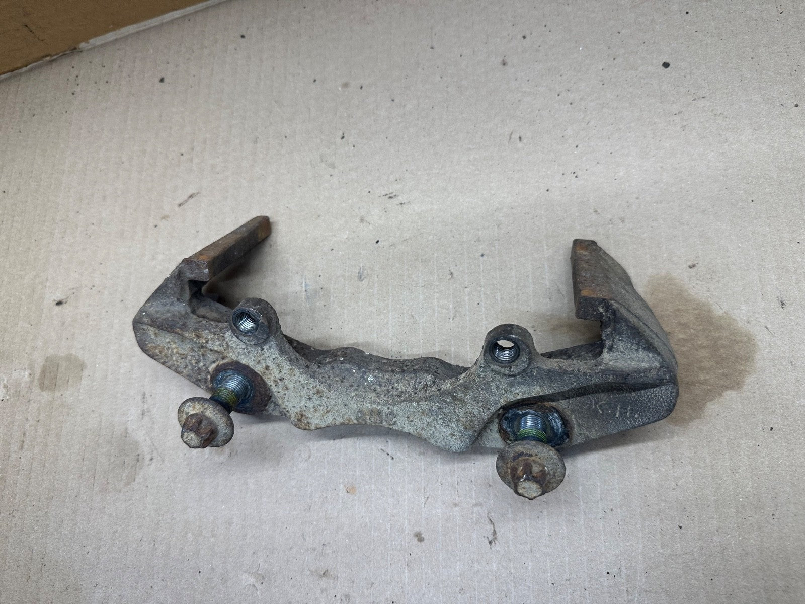 Jeep Wrangler YJ 87-89 Dana 30 Front Caliper Brake Mounting Bracket Left Right