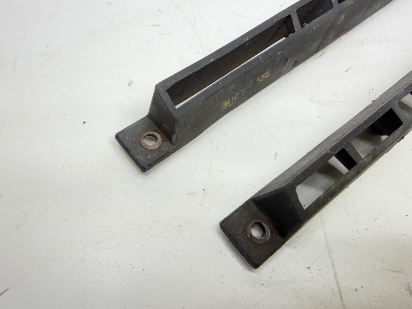 PAIR L+R Jeep CJ 76-86 Windshield Defrost Upper Dash Vent OEM Duct 1984 Stamp