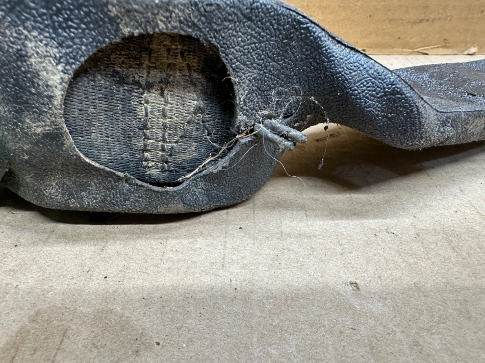 Jeep Wrangler YJ 87-90 Driver Left Side Female Seat Belt Buckle OEM Seatbelt OE