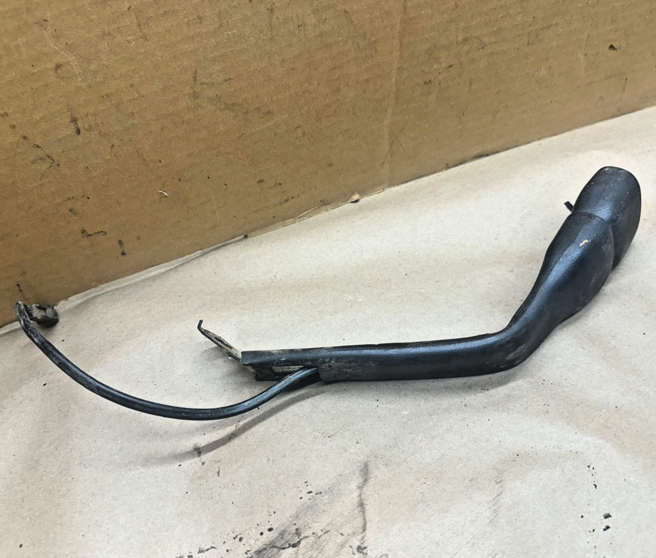Jeep Cherokee XJ 97-01 OEM Female Seat Belt End Buckle Driver Side Left Front LF