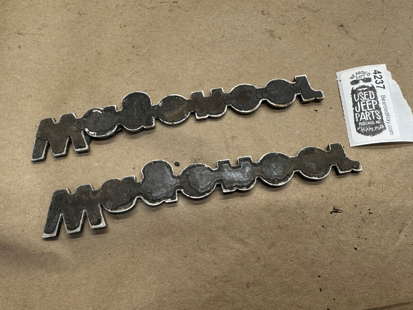 74-86 Jeep Grand Wagoneer LH or RH Fender Emblem Badge FSJ SJ Metal Left Right