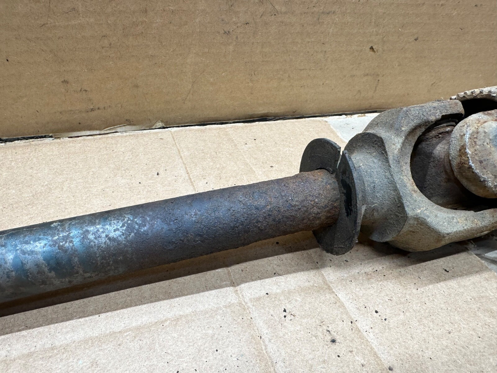 Jeep YJ Wrangler ZJ XJ Cherokee 91-06 Dana 30 LEFT Axle Shaft ABS U Joint OEM