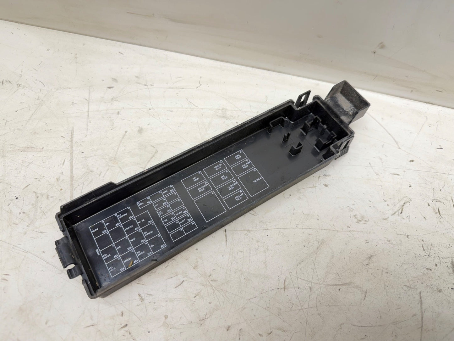 2001-2006 OEM Jeep Wrangler TJ Engine Bay FUSE BOX Lid Cover Block Access Relay