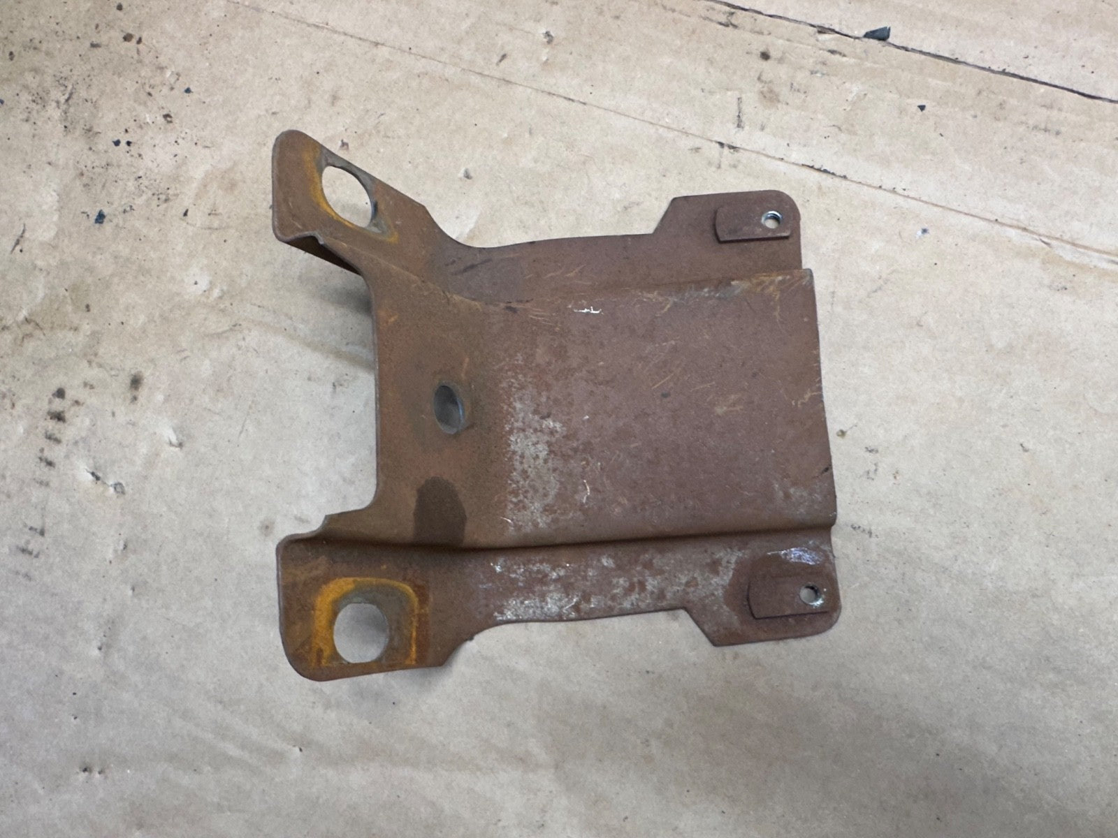Jeep Wrangler YJ OEM Upper Steering Column Mounting Bracket 87-95 Support Mount