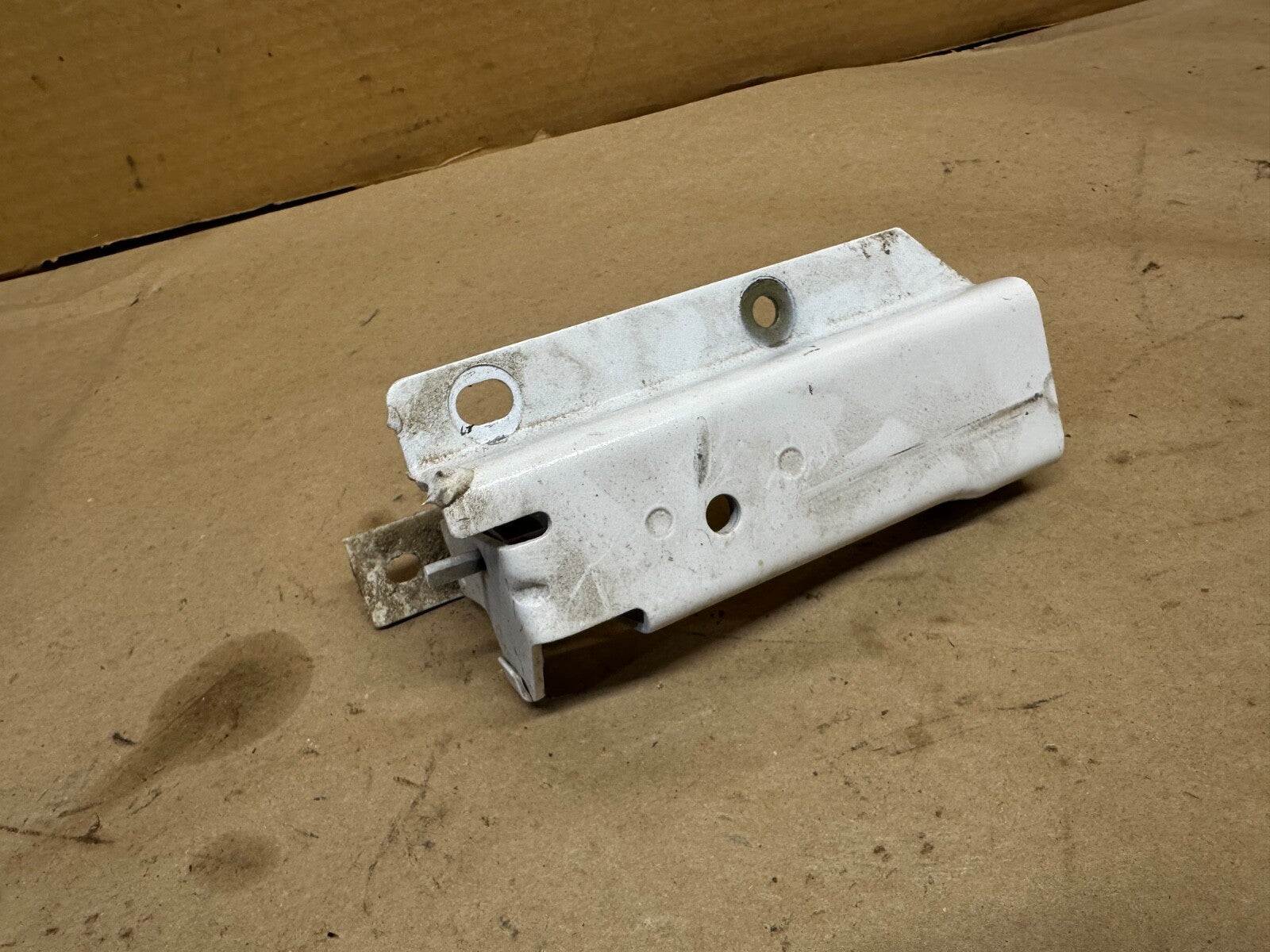 Factory Ford Sliding Door Lower Cover 2003-2019 OE Slider E 350 250 150 Bracket