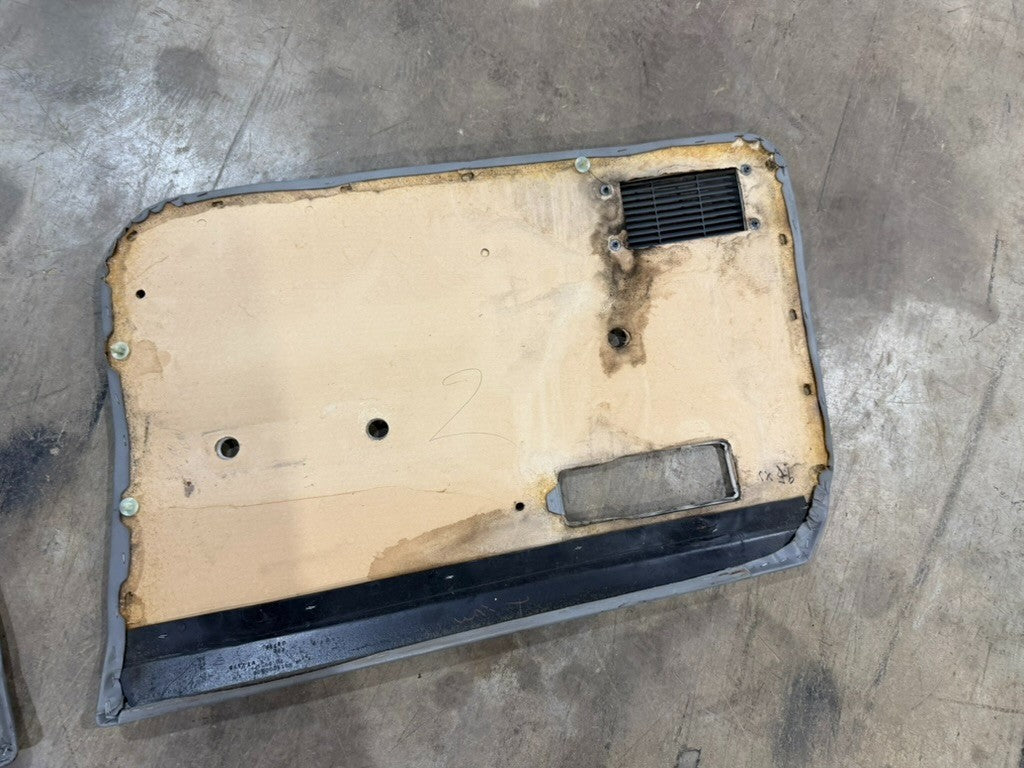 84-96 Jeep Cherokee XJ Pair L R Gray Interior Door Panel Manual Crank Windows OE