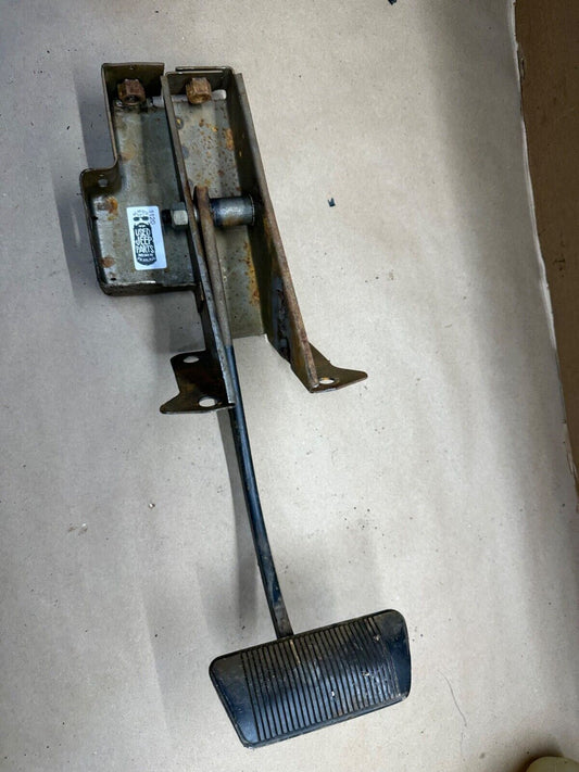 84-90 Jeep Cherokee XJ Brake Pedal Assembly Auto Trans 2.8L Automatic OEM LHD