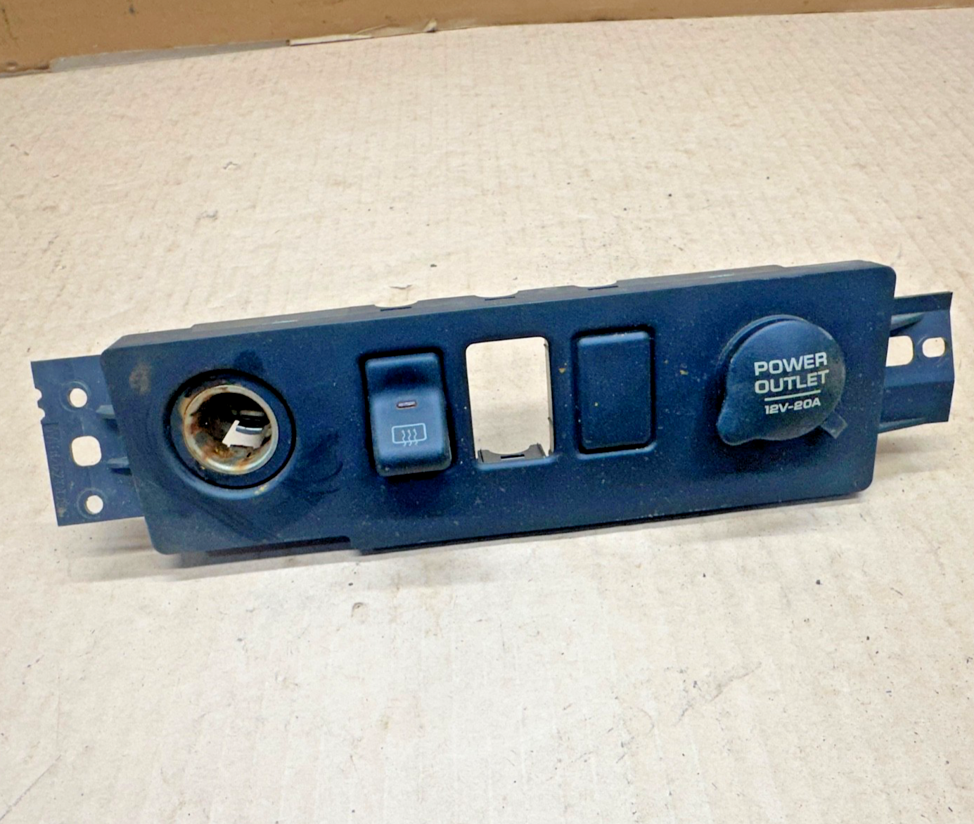 97-01 Jeep Cherokee XJ Dash Switch Panel Dash Defrost 12v outlet OEM 98 99 00 01
