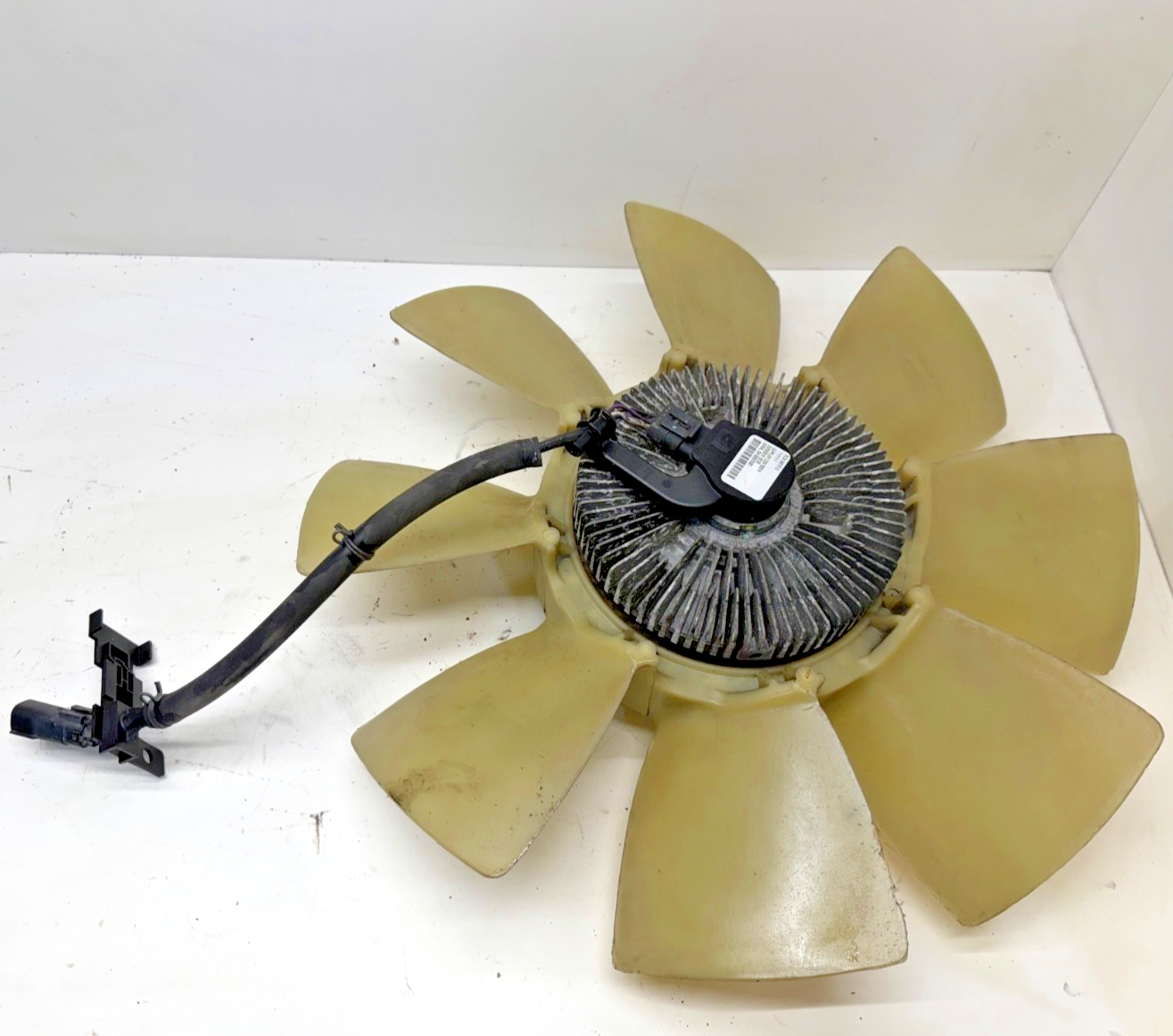 OEM 11-16 Ford F250 F350 6.2L Radiator Cooling Fan Clutch Assembly BC34-8A616-EJ