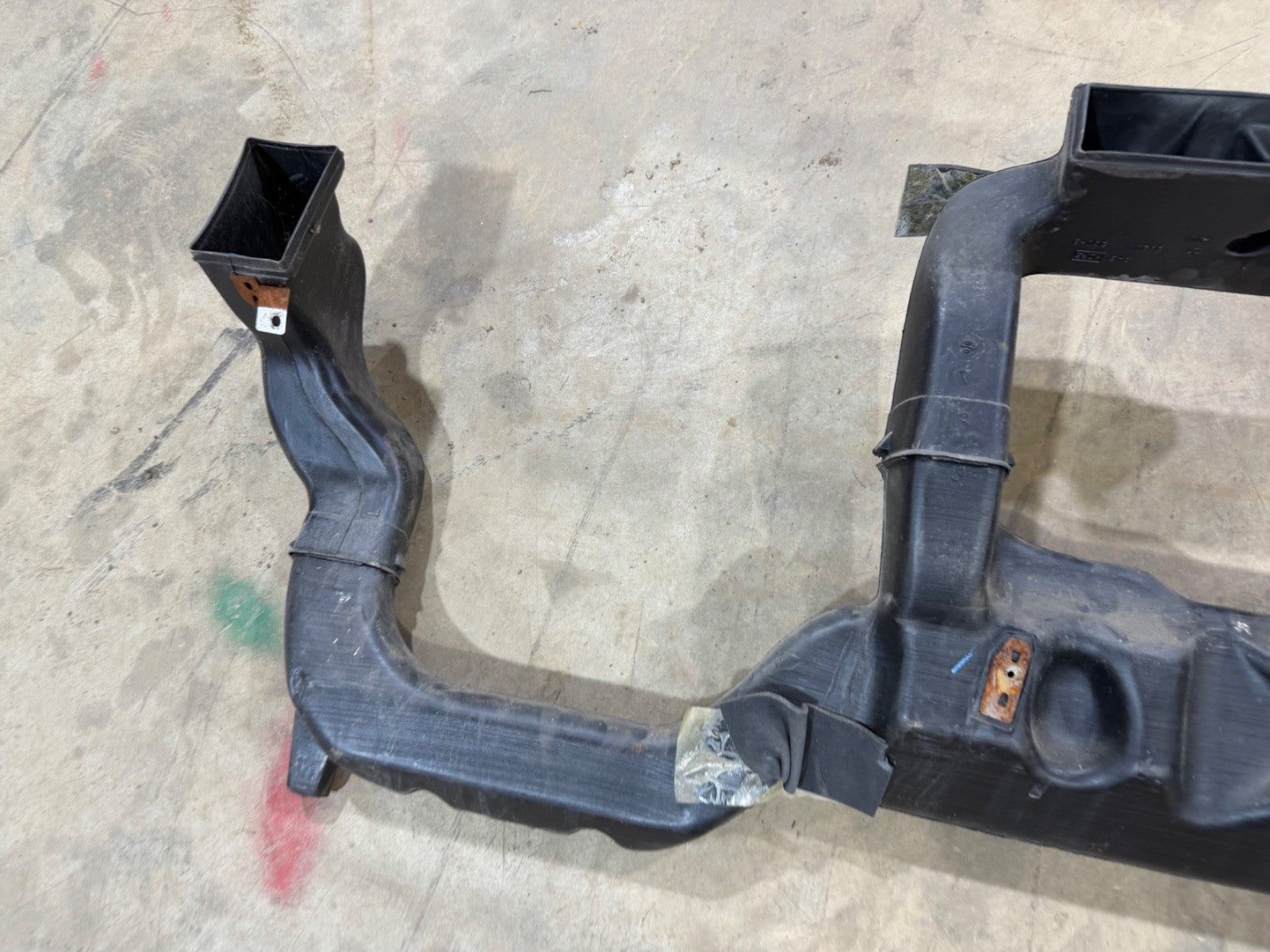 97-02 Jeep Wrangler TJ Heater A/C Dash Heat Duct Work Defrost Vent 55115158 OEM