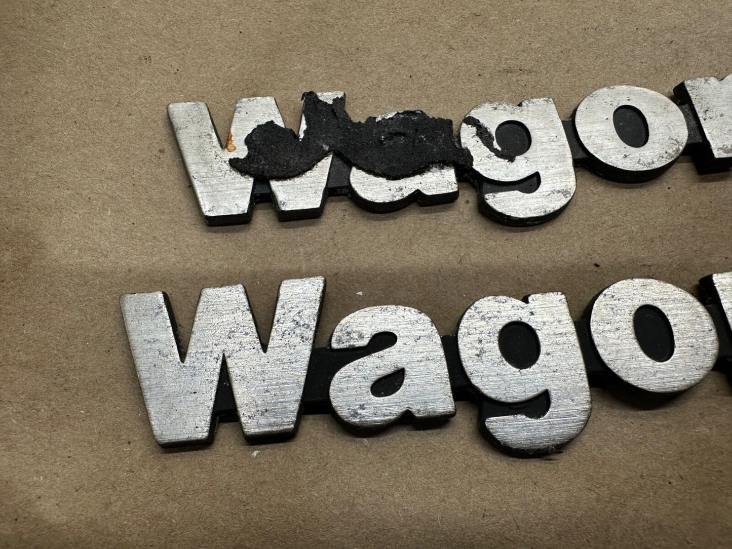 74-86 Jeep Grand Wagoneer LH or RH Fender Emblem Badge FSJ SJ Metal Left Right