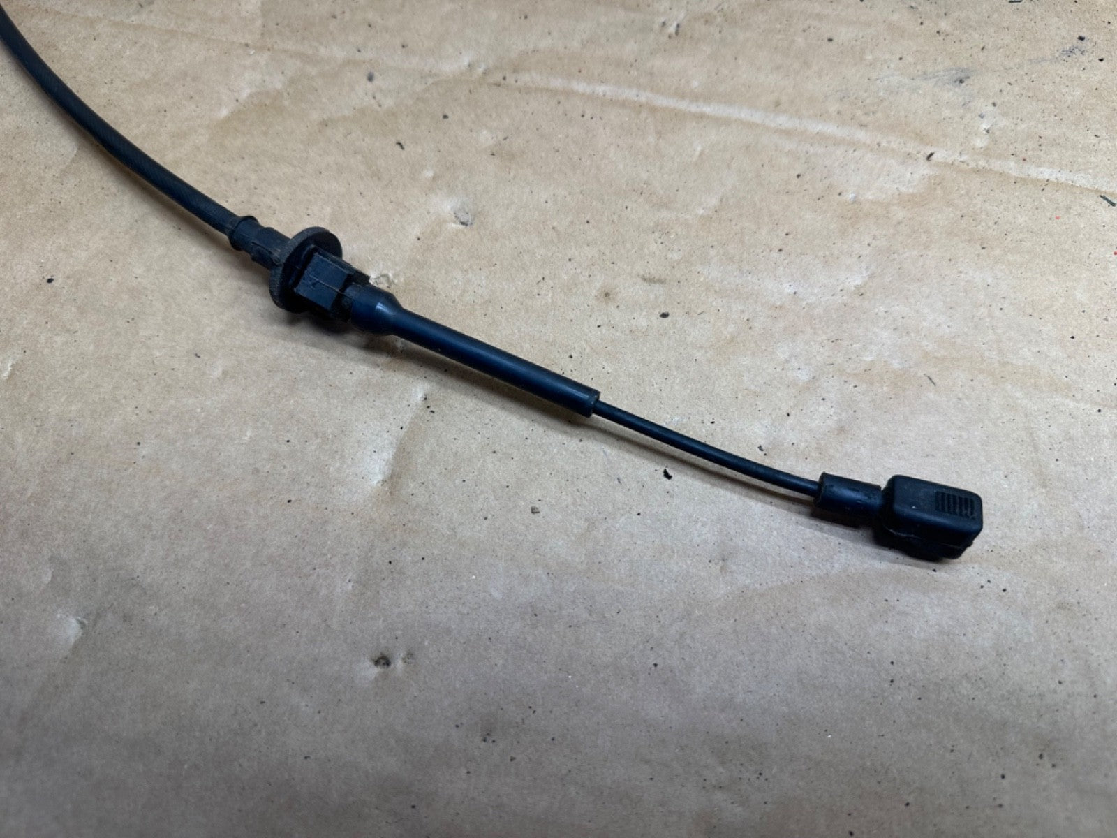 97-06 Jeep TJ Wrangler 4.0L 6 Cylinder or 2.5L Throttle Cable 04854137AA 4.0 2.5