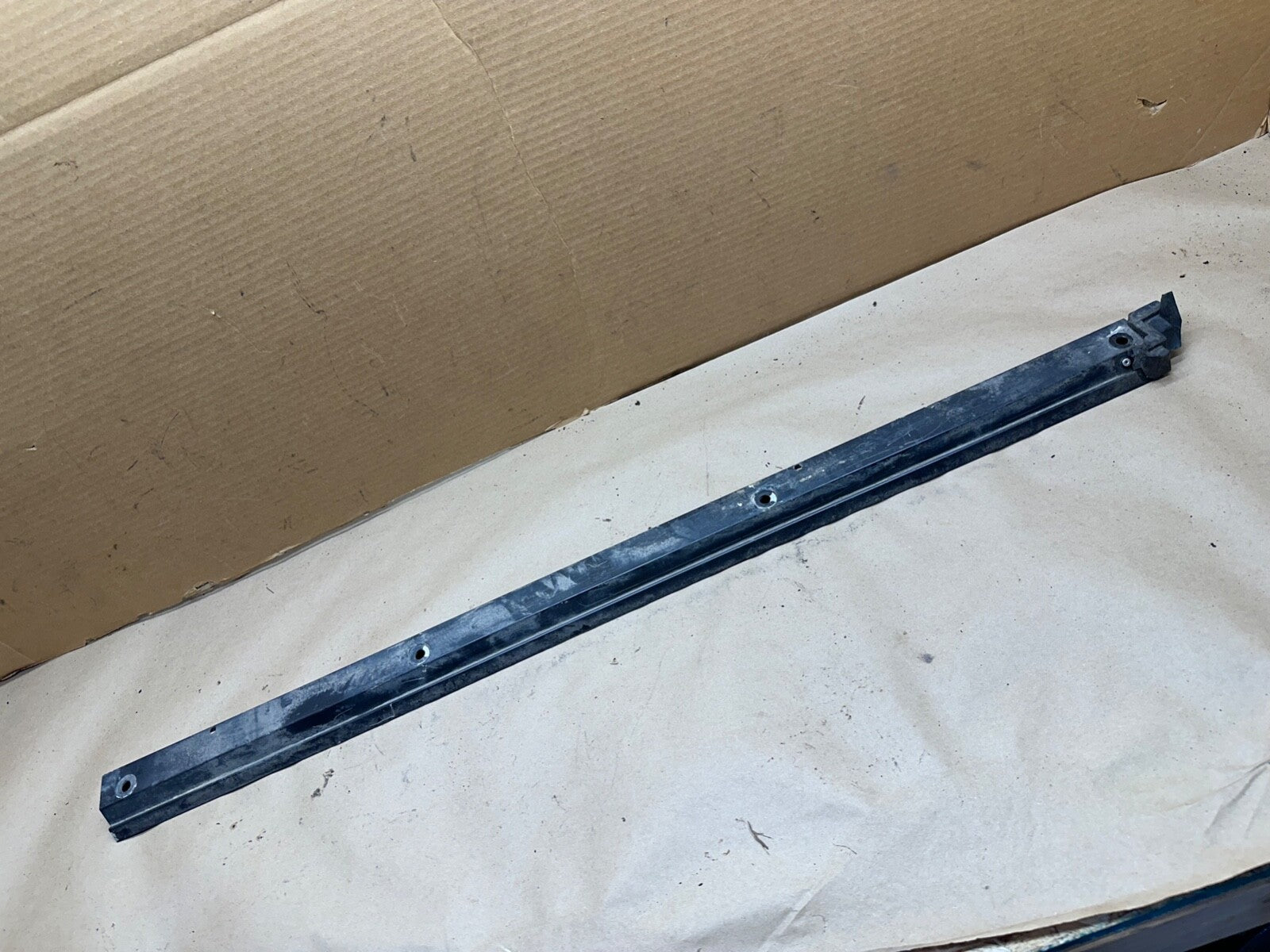 87-95 Jeep Wrangler YJ Soft Top Body Belt Rail Right Passenger Side OEM Factory