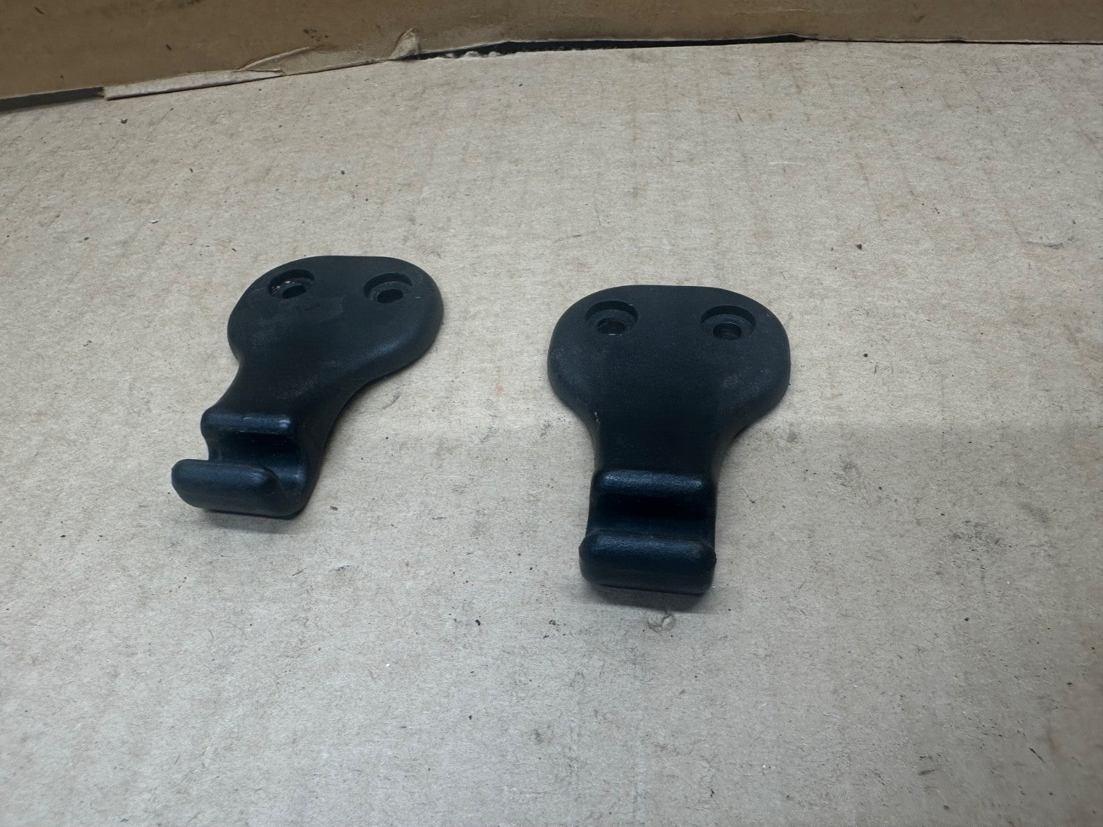 97-02 Jeep Wrangler TJ Sun Visor CLIPS Clip Pair Sunvisor OEM Black Dark Grey OE