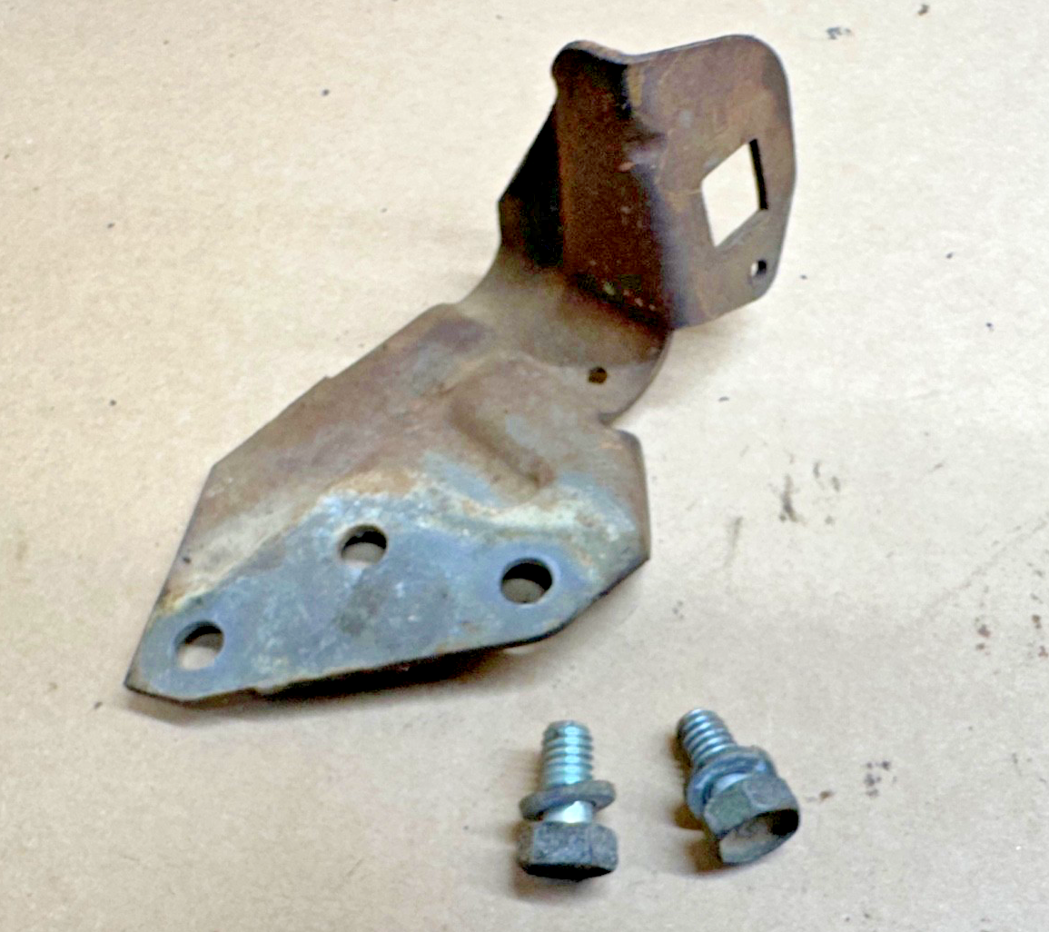 Jeep Wagoneer CJ 5 7 J10 J20 AMC V8 304 360 401 Throttle Cable Bracket Mount OEM