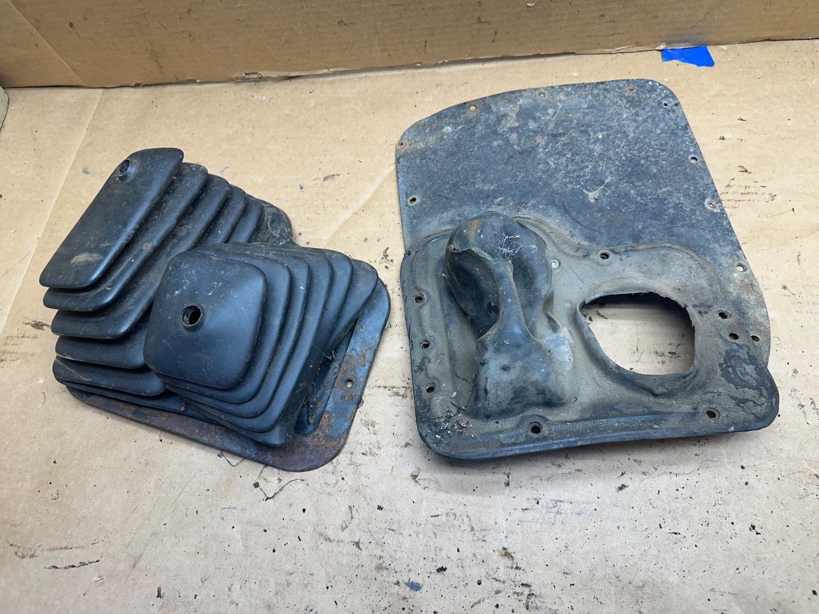 87-95 Jeep Wrangler YJ Manual 5 speed Transmission Tunnel Cover Plate TCASE BOOT
