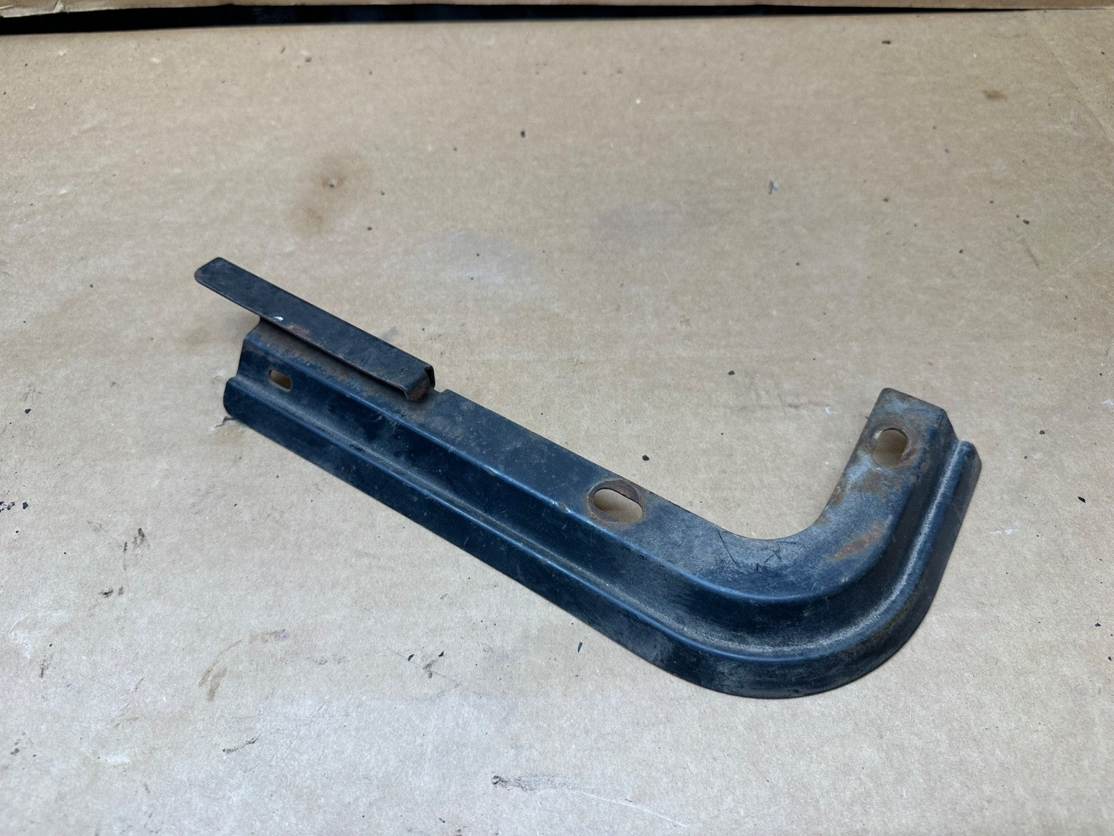 Jeep Wrangler YJ Rear Soft Top 87-95 Rail Bracket Right OEM Corner Passenger OE