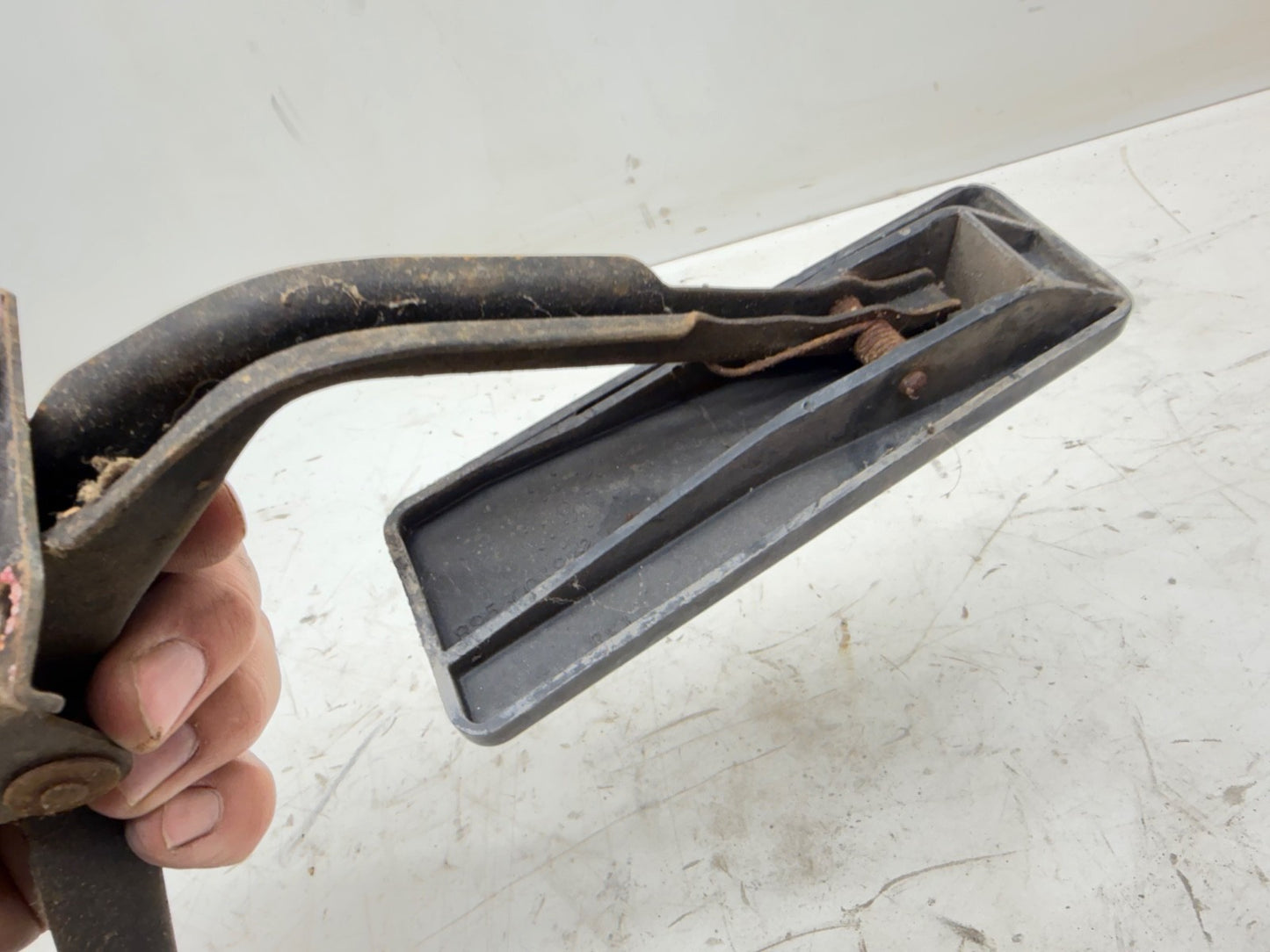 Jeep Wrangler YJ 87-95 Accelerator Gas Fuel Pedal Throttle Petal Spring OEM OE