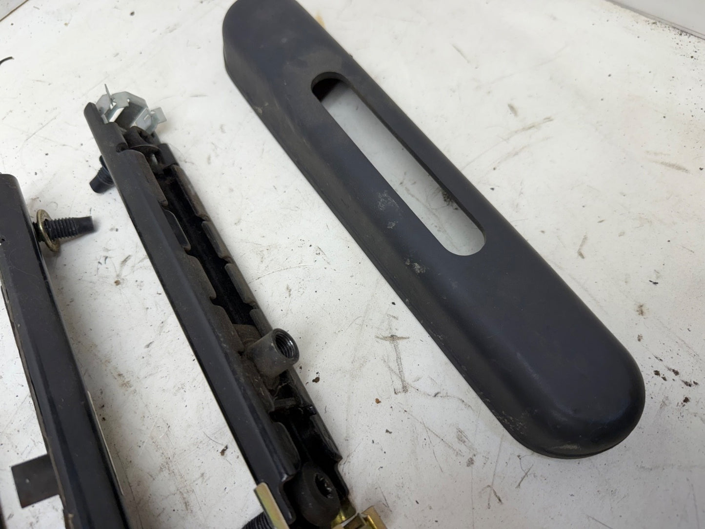 97-02 Jeep TJ Wrangler OEM Front Seat Belt Height Adjuster Left Right Seatbelt