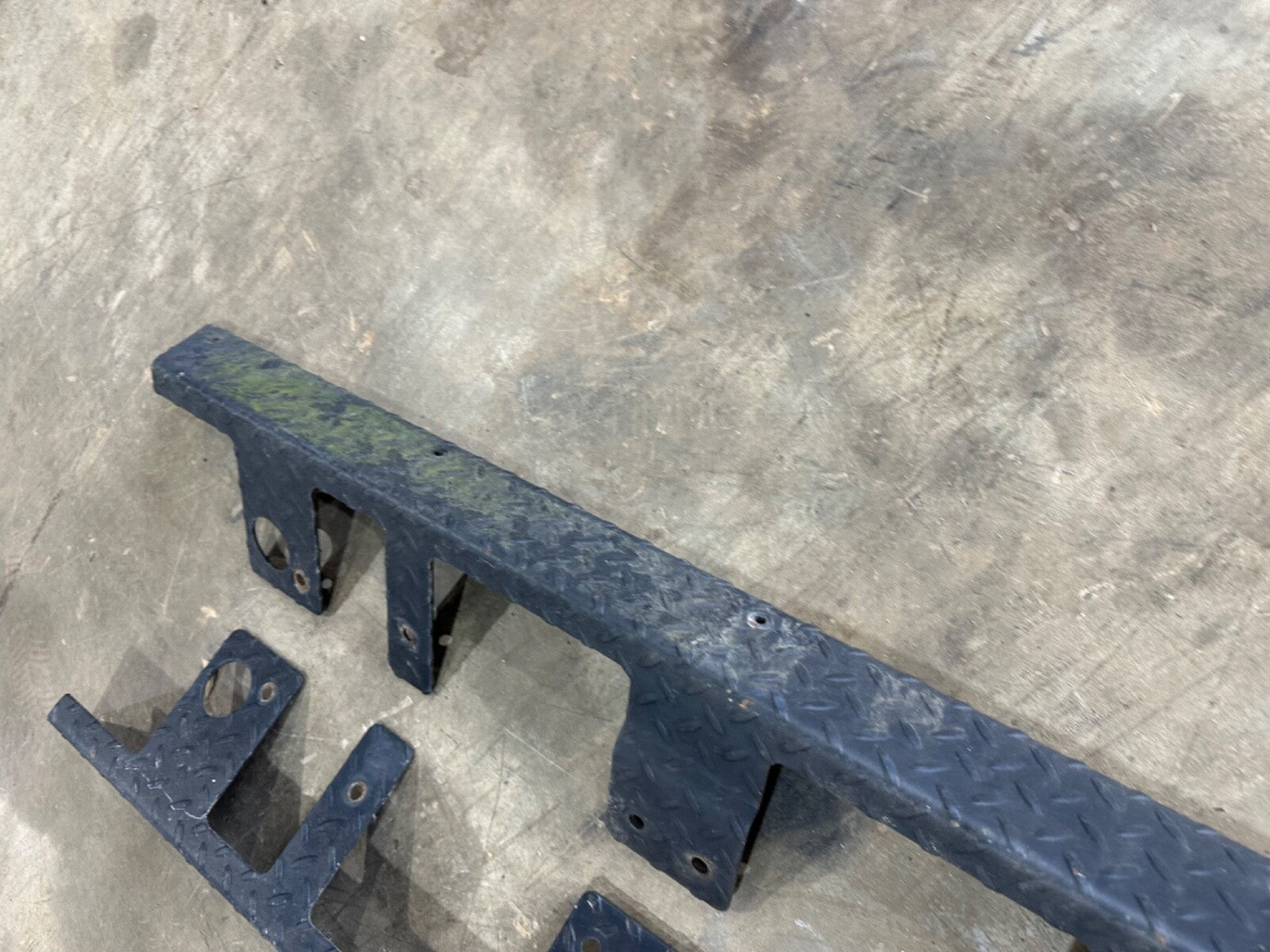03-06 Jeep Wrangler TJ Rubicon OEM Black Rocker Guard Slider Pair Rock Trim Side