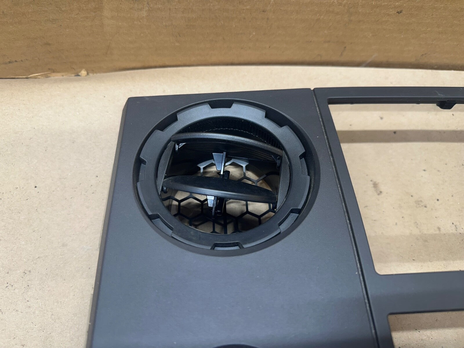 Radio Temp Climate Control Bezel Trim for 11-16 Ford F250 F350 Dash Center OEM