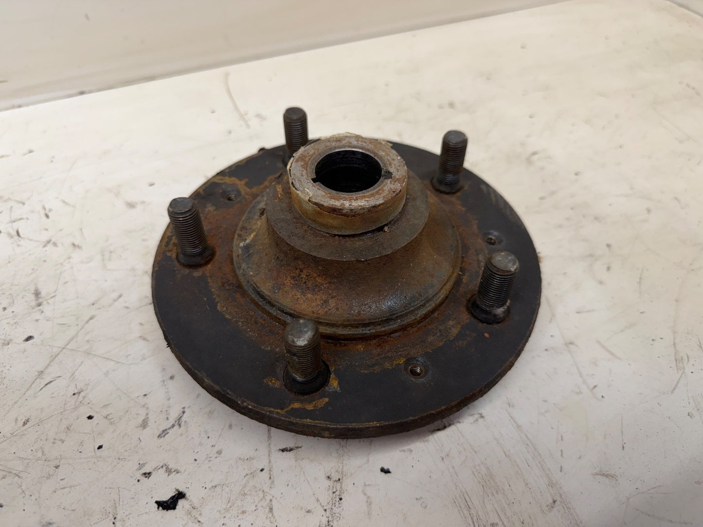 8133730 AMC 20 Wheel Hub 5 Bolt for Jeep CJ5 CJ7 76-86 Flange Axle Shaft OEM