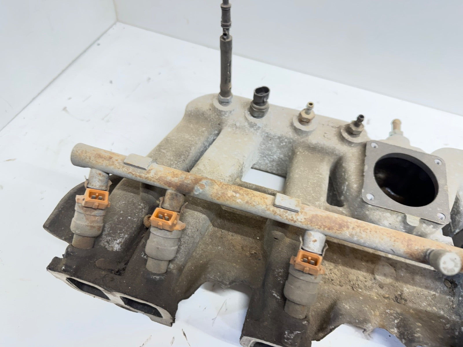Jeep Wrangler YJ 91-95 4.0 L 6 Cyl Intake Manifold Fuel Rail Aluminum 4.0L OEM