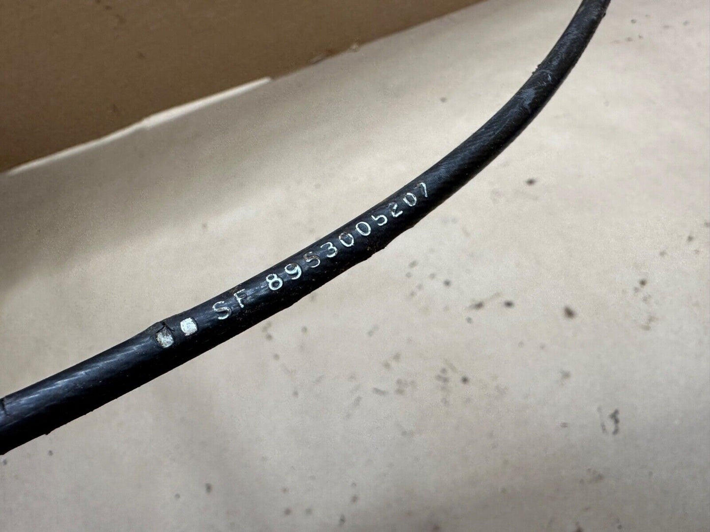 87-90 Jeep Wrangler YJ 4.2L Engine Throttle Cable OEM 53005207 Carb Gas