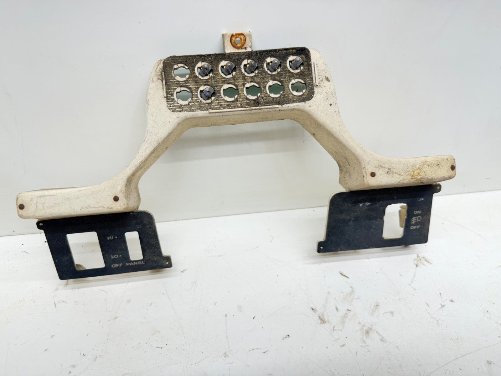 Jeep Wrangler YJ 87-91 Dash Indicator Bezel Fog OE Warning Head Light Trim Gauge