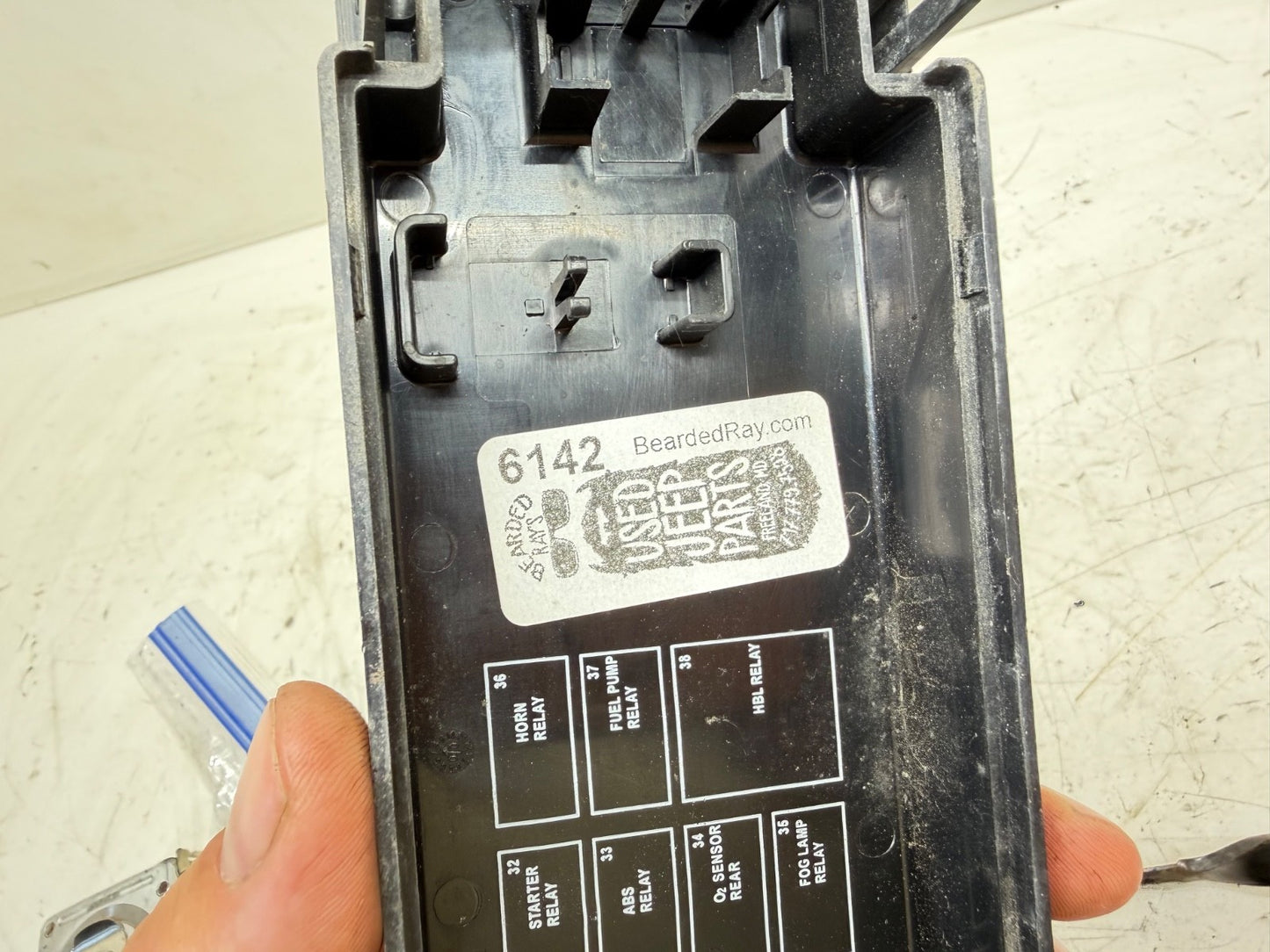 2001-2006 OEM Jeep Wrangler TJ Engine Bay FUSE BOX Lid Cover Block Access Relay