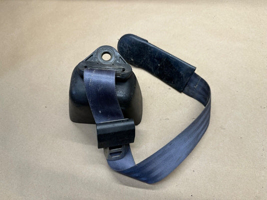 92-95 Jeep Wrangler YJ Left REAR SEAT BELT Male Retract Shoulder Seatbelt L