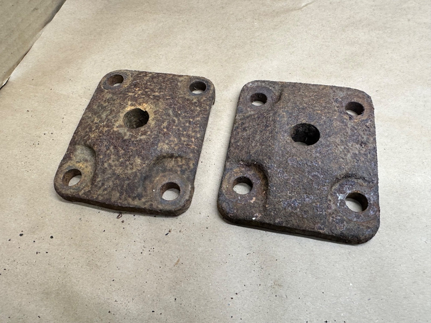Jeep Dana 44 Rear Axle U Bolt Leaf Spring Plates Plate Cherokee Grand Wagoneer