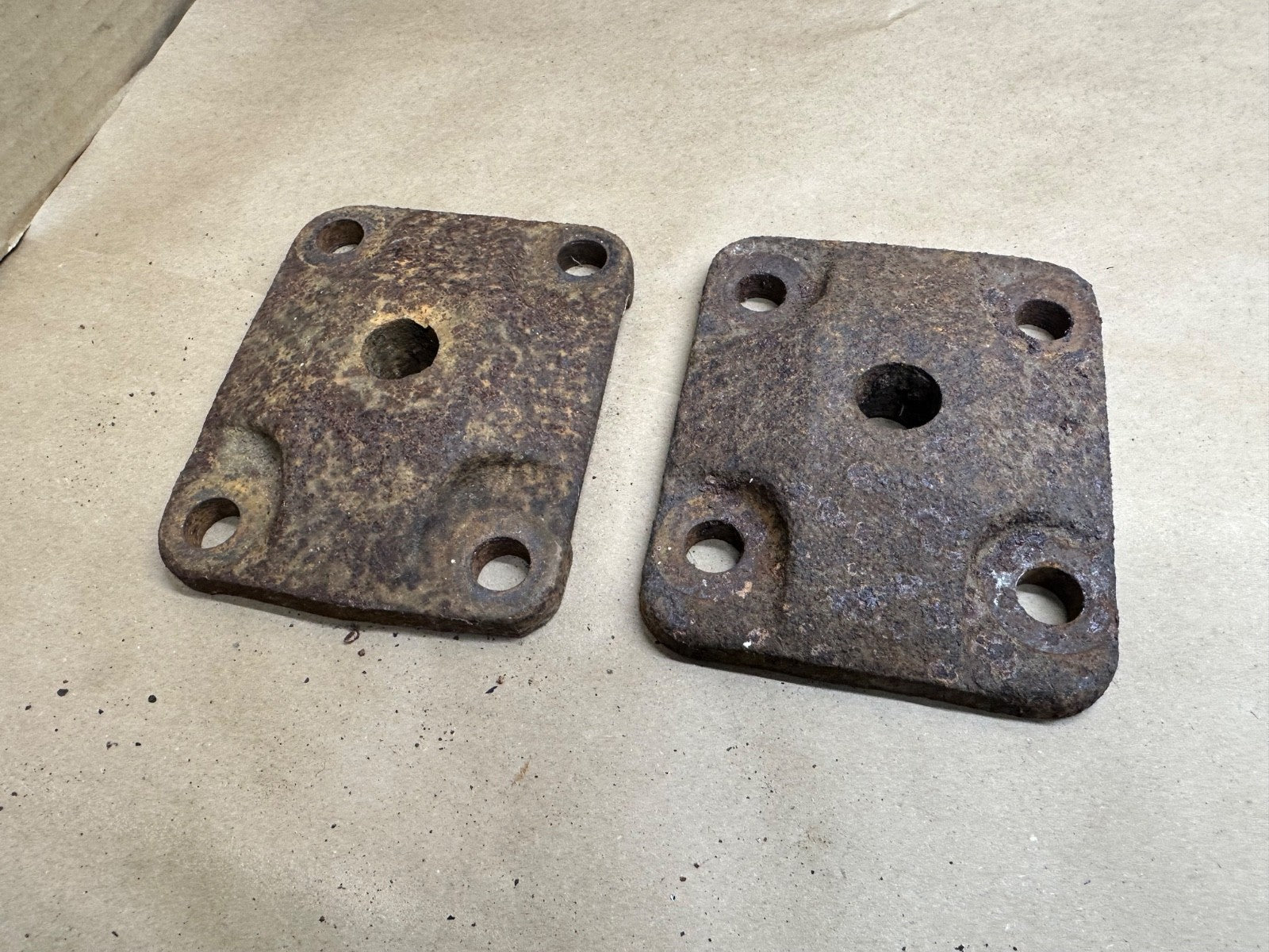 Jeep Dana 44 Rear Axle U Bolt Leaf Spring Plates Plate Cherokee Grand Wagoneer
