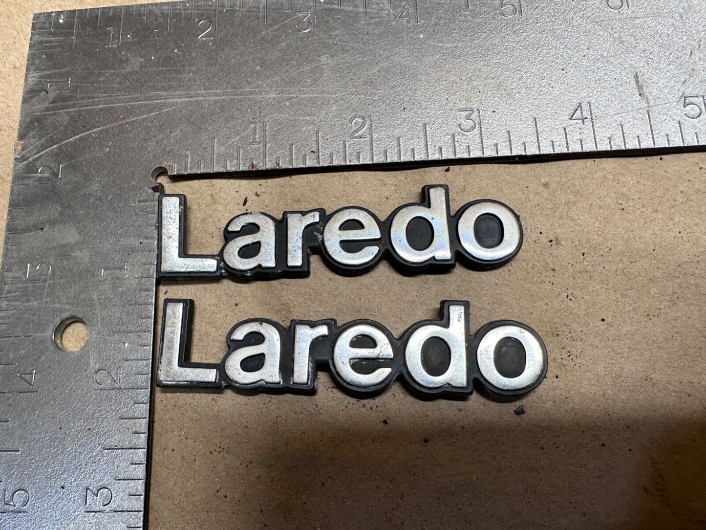 84-96 Jeep Cherokee XJ Laredo Emblem Badge OEM Factory Fender Name Plate Set 2