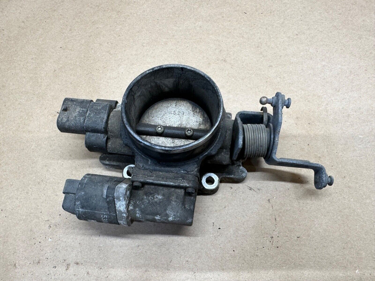 91-95 Jeep Wrangler YJ 6 Cylinder 4.0 L Throttle Body 53030844 4.0L 6 cyl OEM