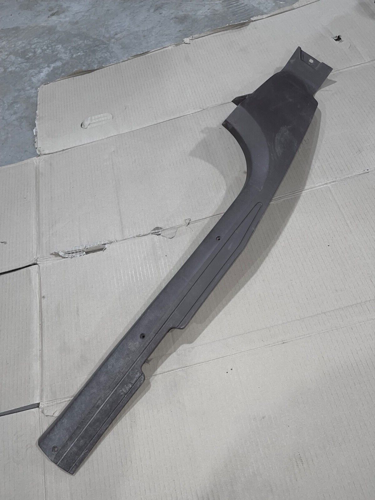 86-92 Jeep Comanche RED GARNET Plastic Interior DOOR SILL Trim Passenger Right R