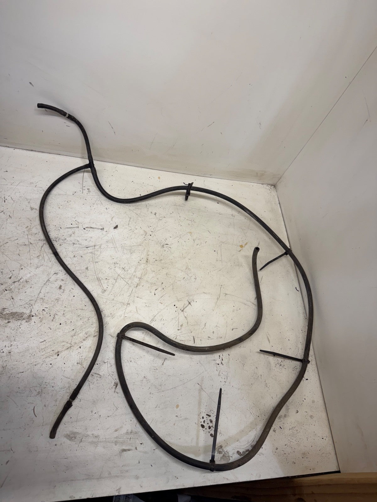 97-01 Jeep Wrangler TJ Windshield Washer Fluid Spray HOSE Tank to Sprayer OEM