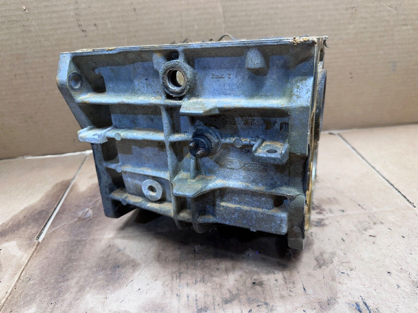 80-86 Jeep CJ T4 4 Spd Transmission Main Housing Case OEM CJ7 T-4 13-52-065-904