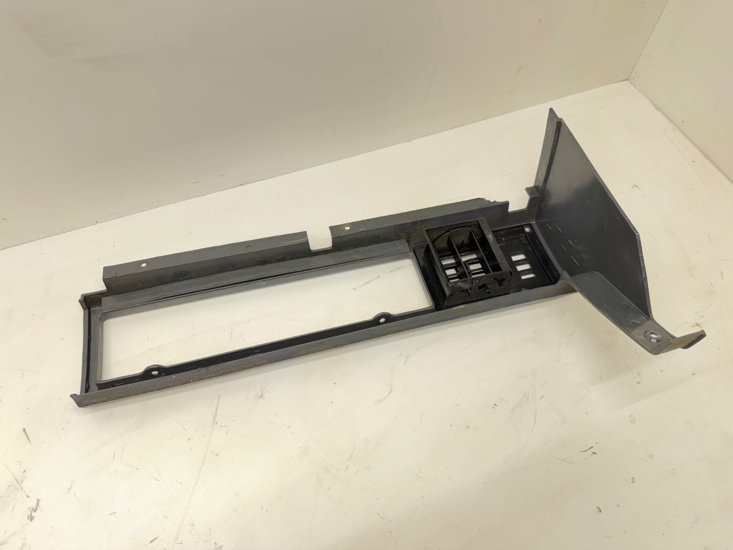 84-96 Jeep Cherokee RH Passenger Side Dash Glove Box Bezel Trim Vent Panel Grey