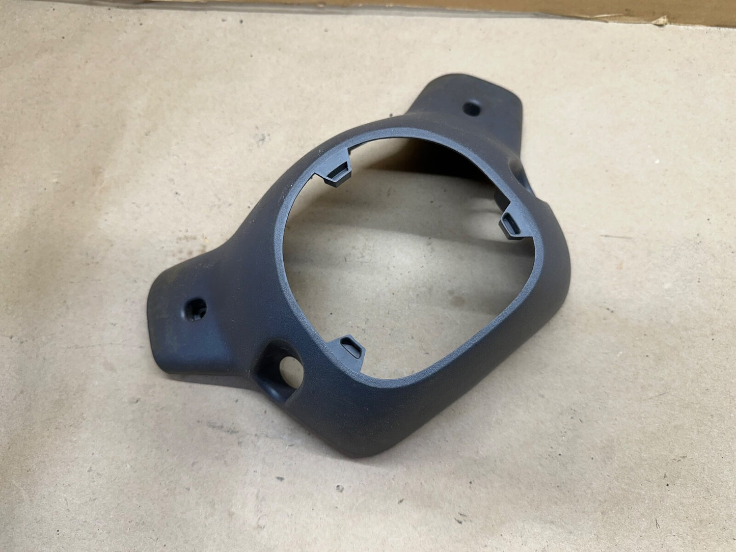 97-02 Jeep Wrangler TJ Steering Wheel Bottom Trim Plastic 5gl44trmaa XJ Cherokee